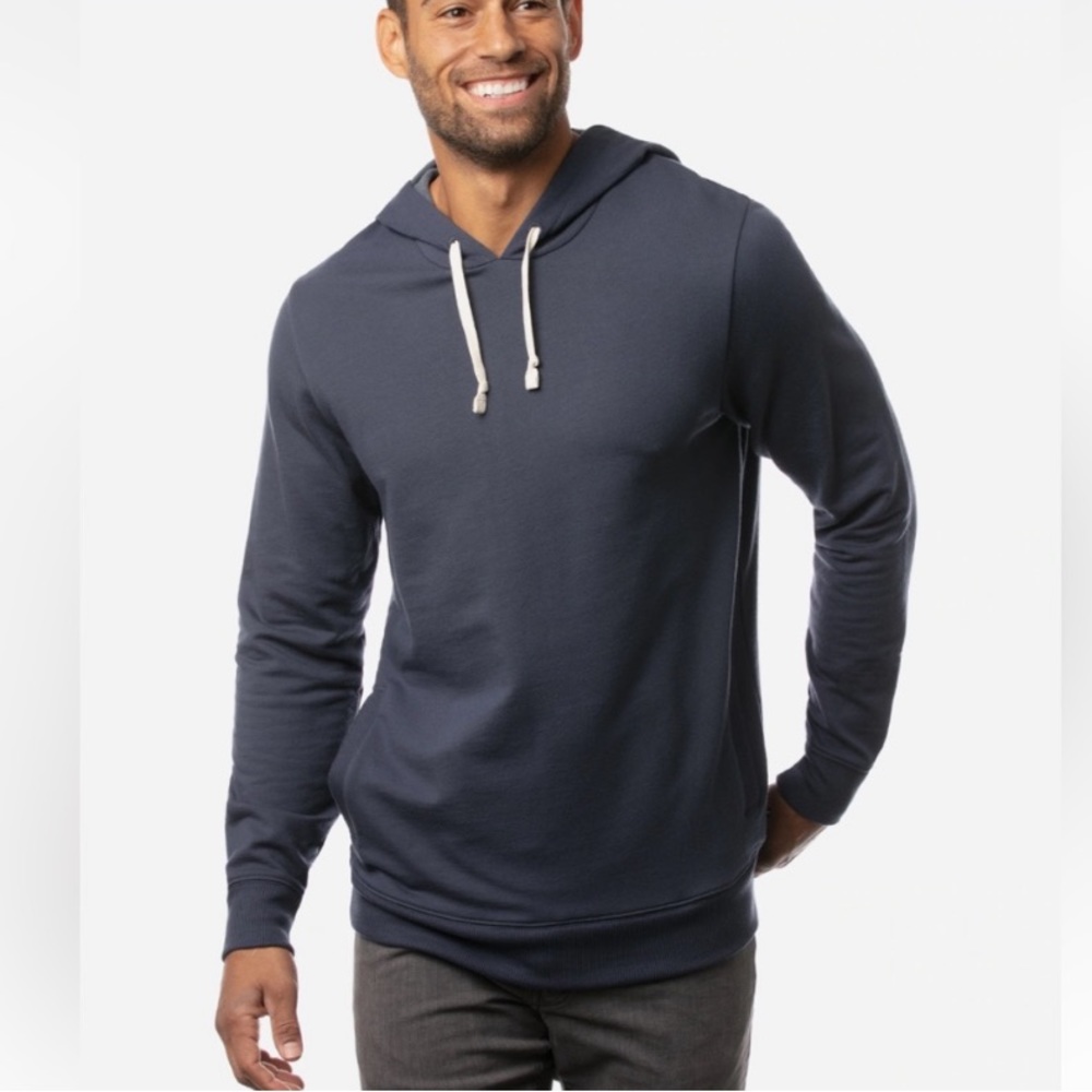 - NWT TravisMathew CLOUD HOODIE